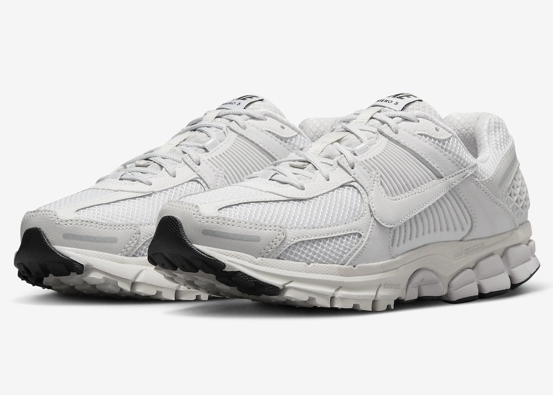 Nike Zoom Vomero 5 – White/Light Bone Edition